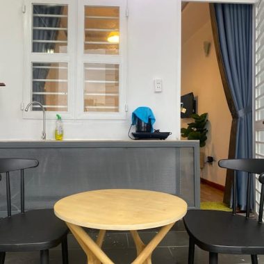 04-single-apartment-chillhome-phan-xich-long-balcony-studio-35m2-01