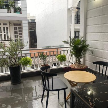 05-single-apartment-chillhome-phan-xich-long-balcony-studio-35m2-01